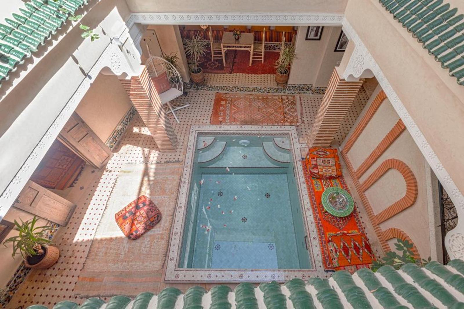 Riad Salman en su destino