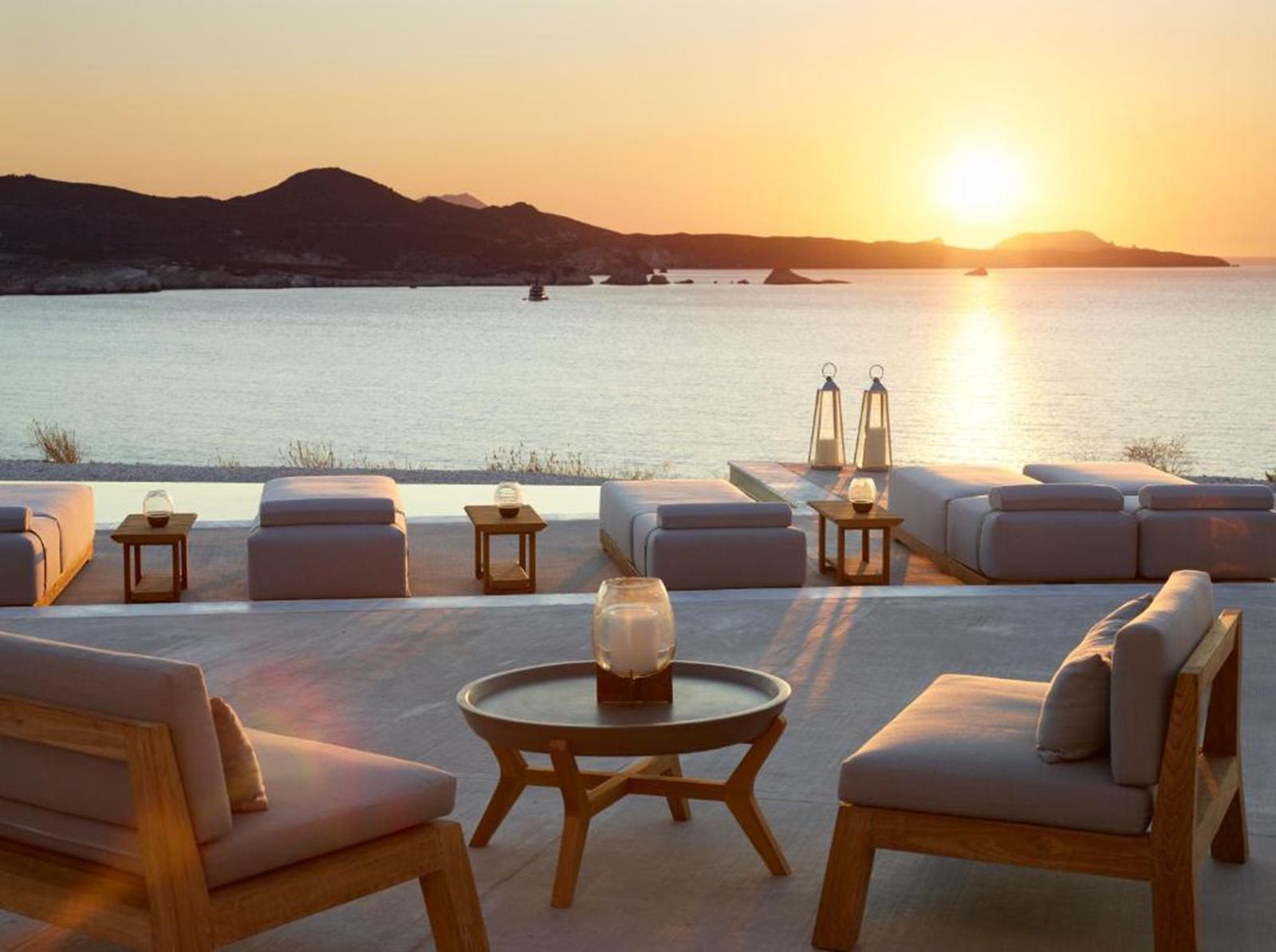 Domes White Coast Milos en Milos