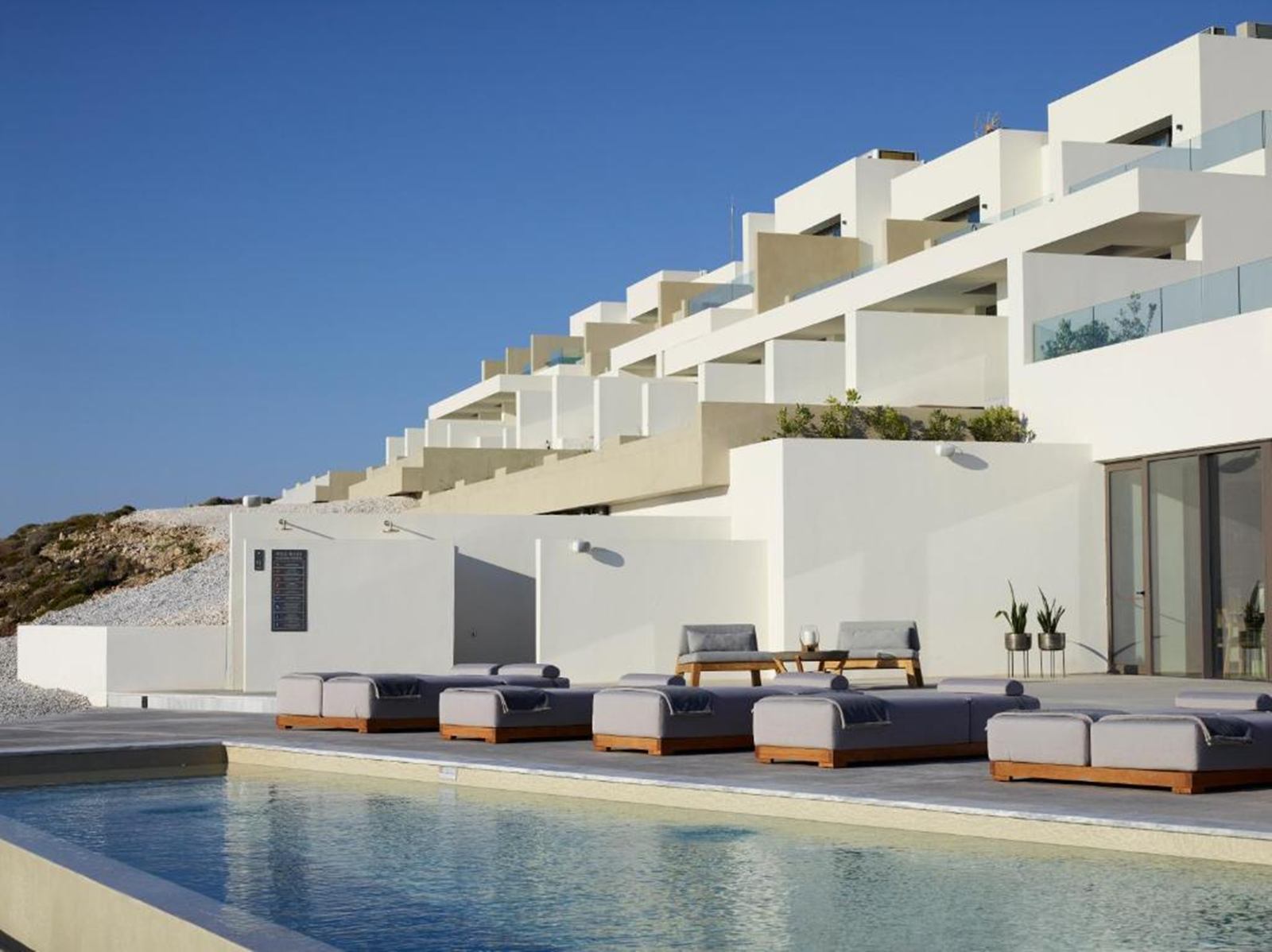 Domes White Coast Milos en Milos