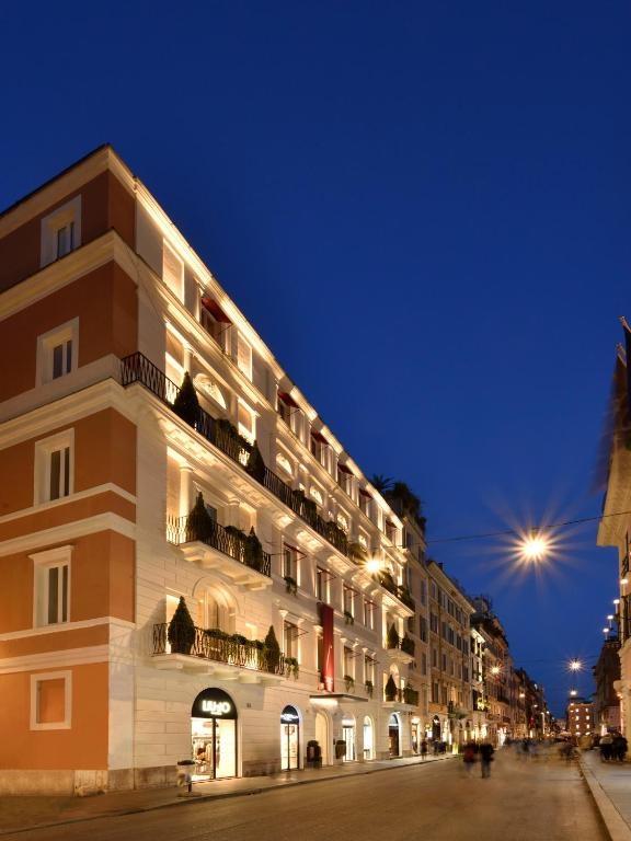 The First Roma Dolce en Roma