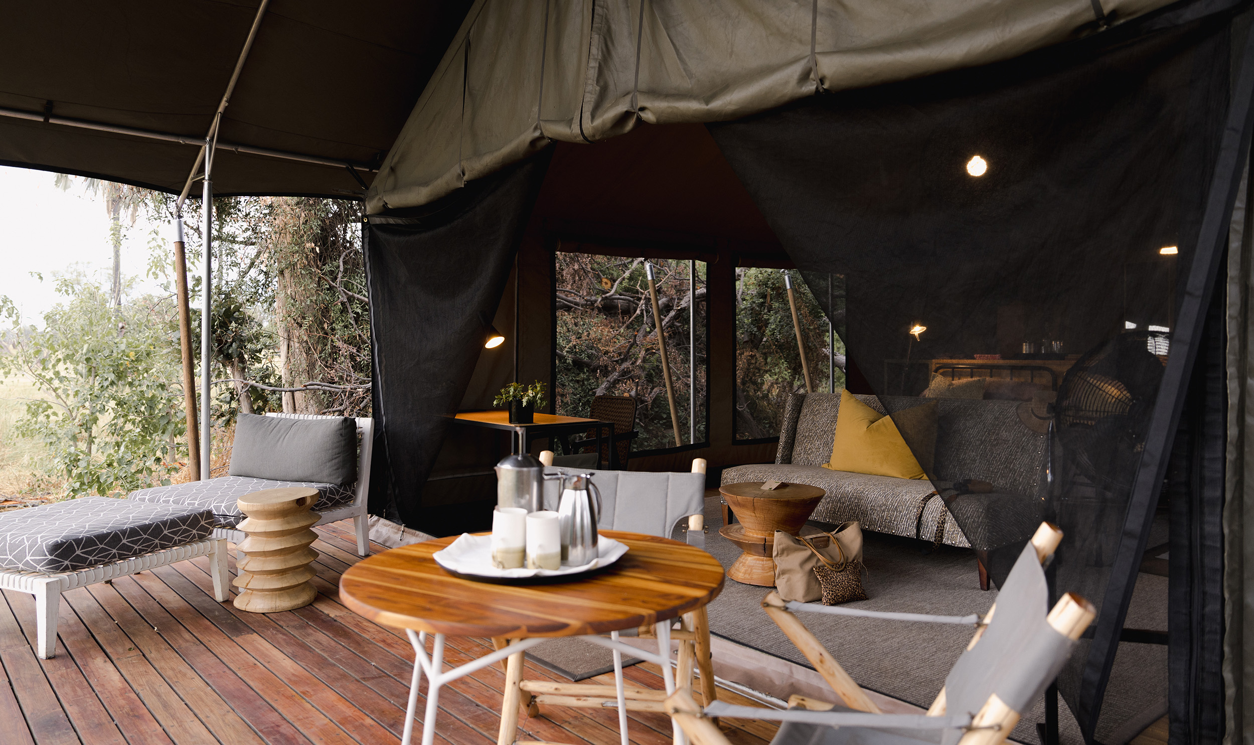 Machaba safaris botswana gomoti camp room relax on deck