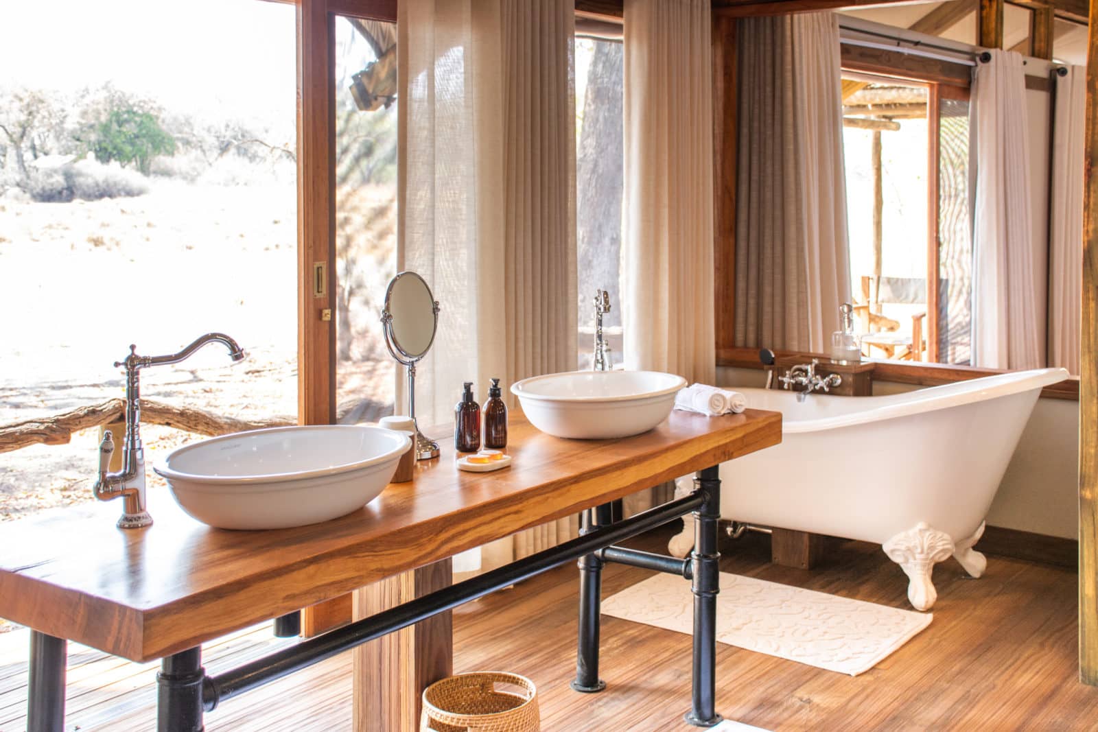 Kwara guest tent bathroom