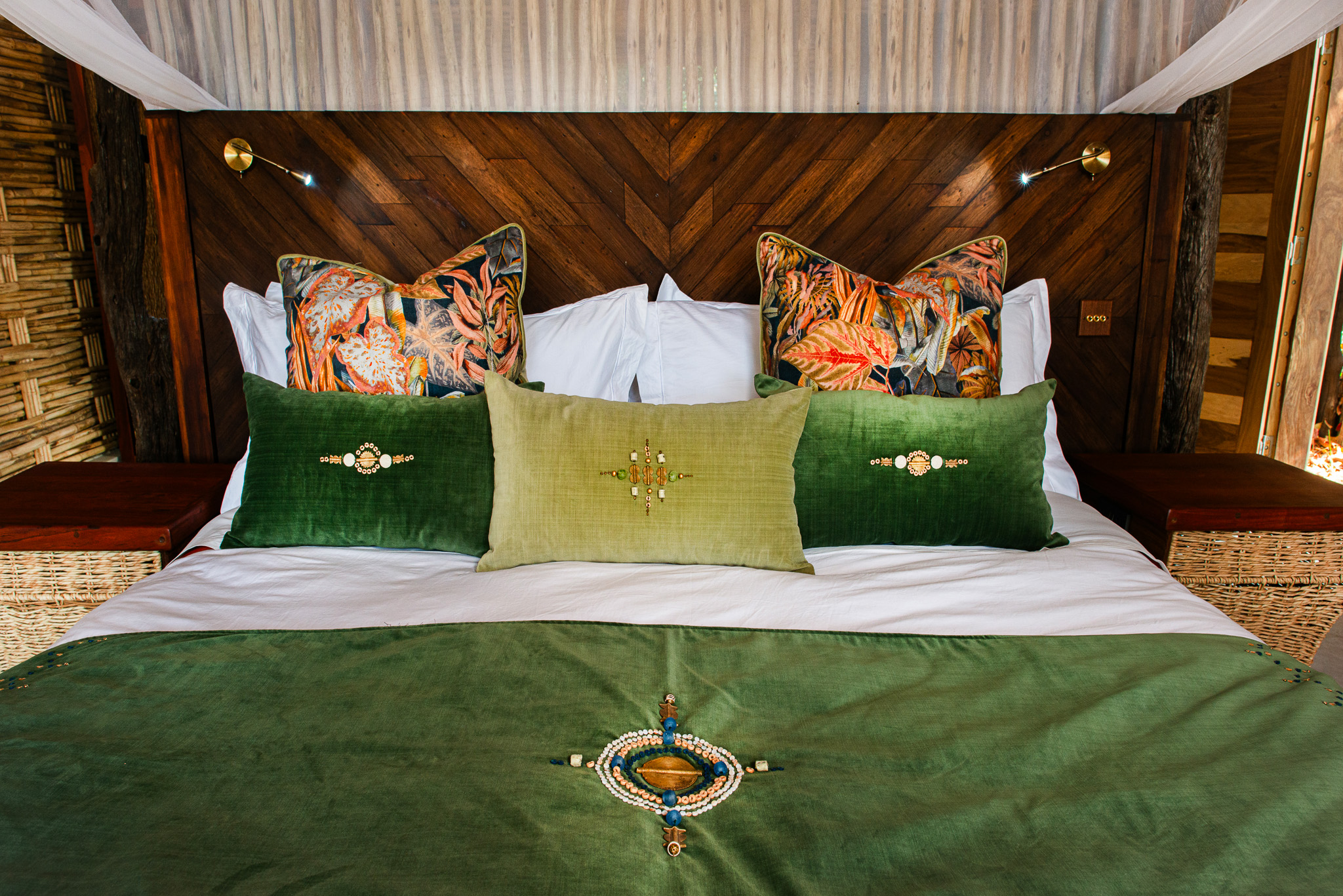 Mwamba Bush Camp en su destino