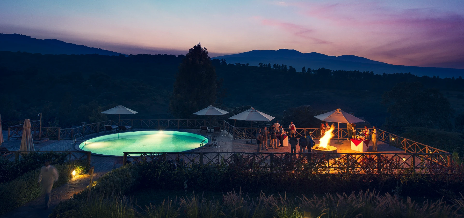 Neptune ngorongoro campfire by pool