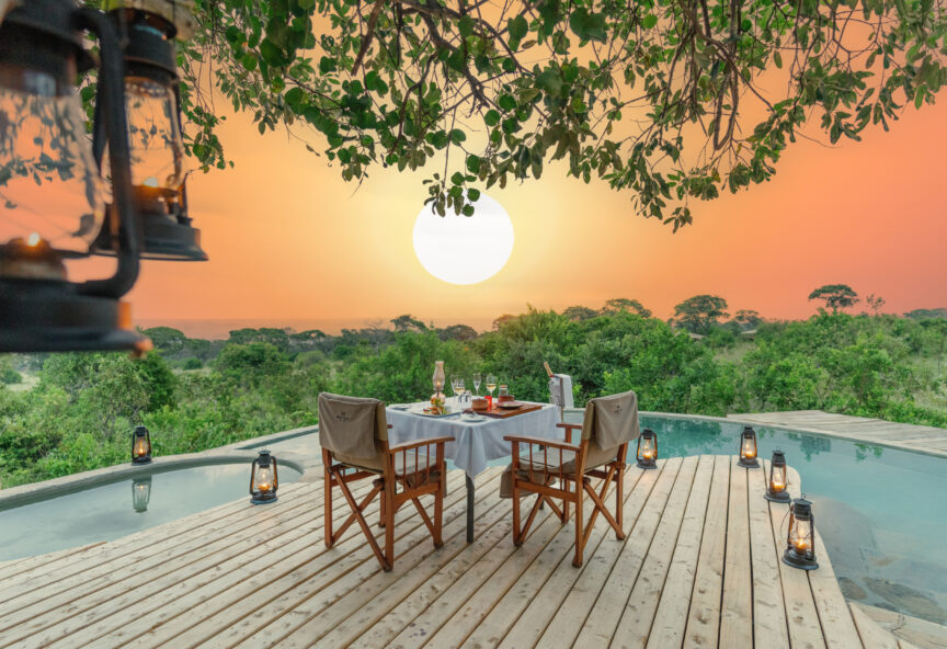 Romantic dinner pool serengeti bushtops © oliver fly photography 1