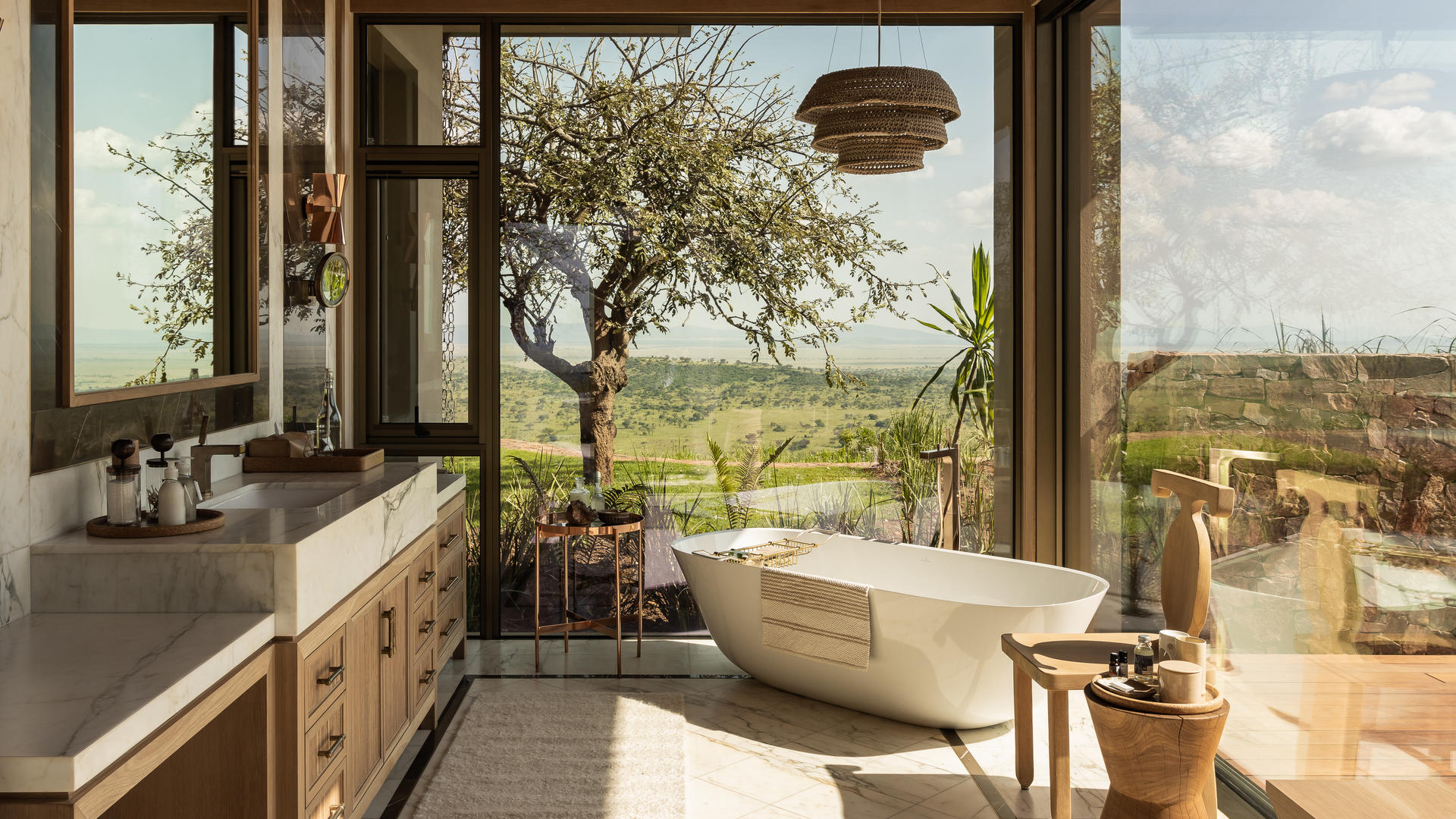 Singita milele main suite bathroom 1
