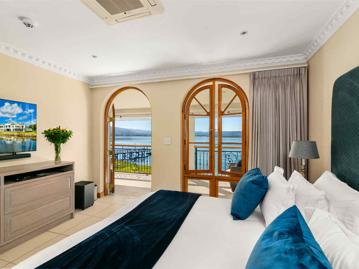 Executive suite 2