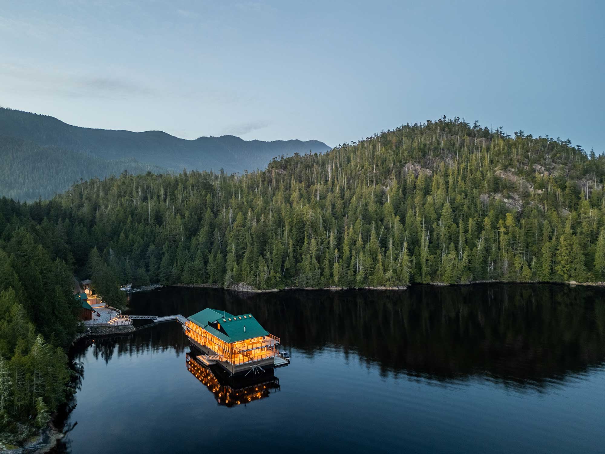 Tofino wilderness resort of 40