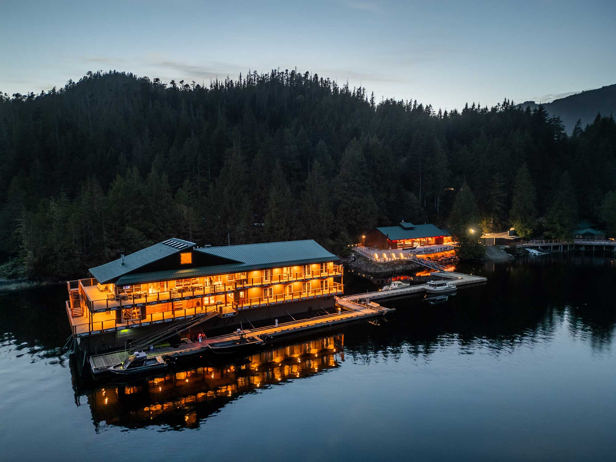 Tofino wilderness resort of 40