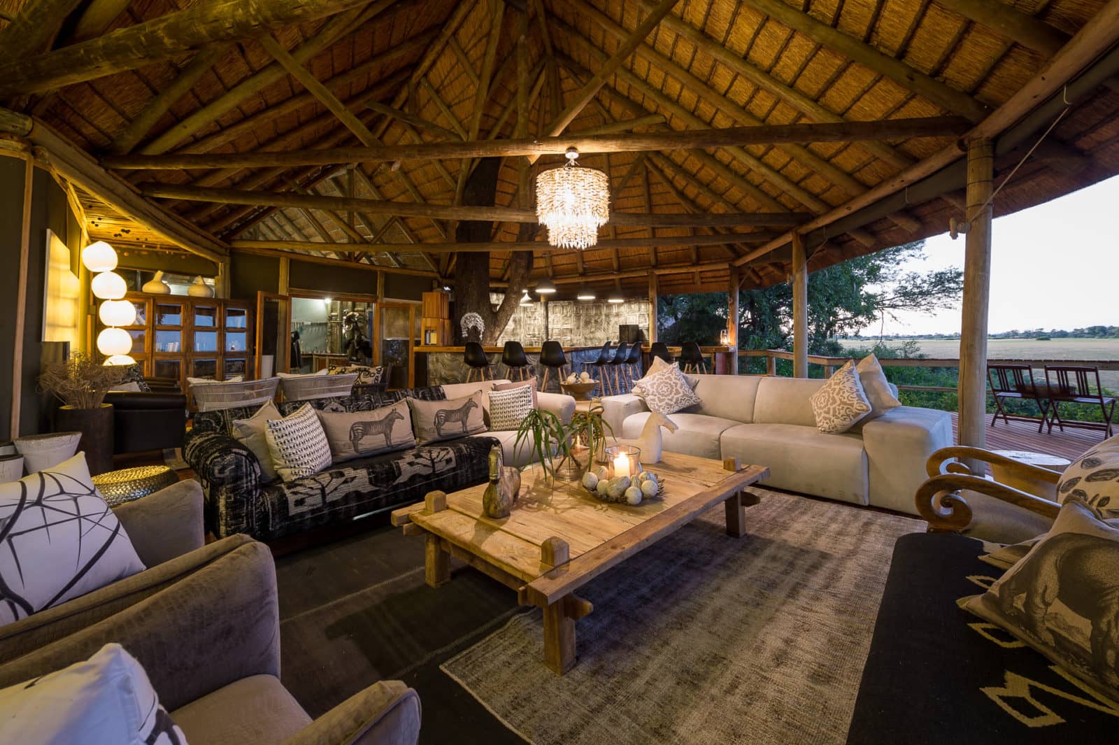 Kwetsani lounge area