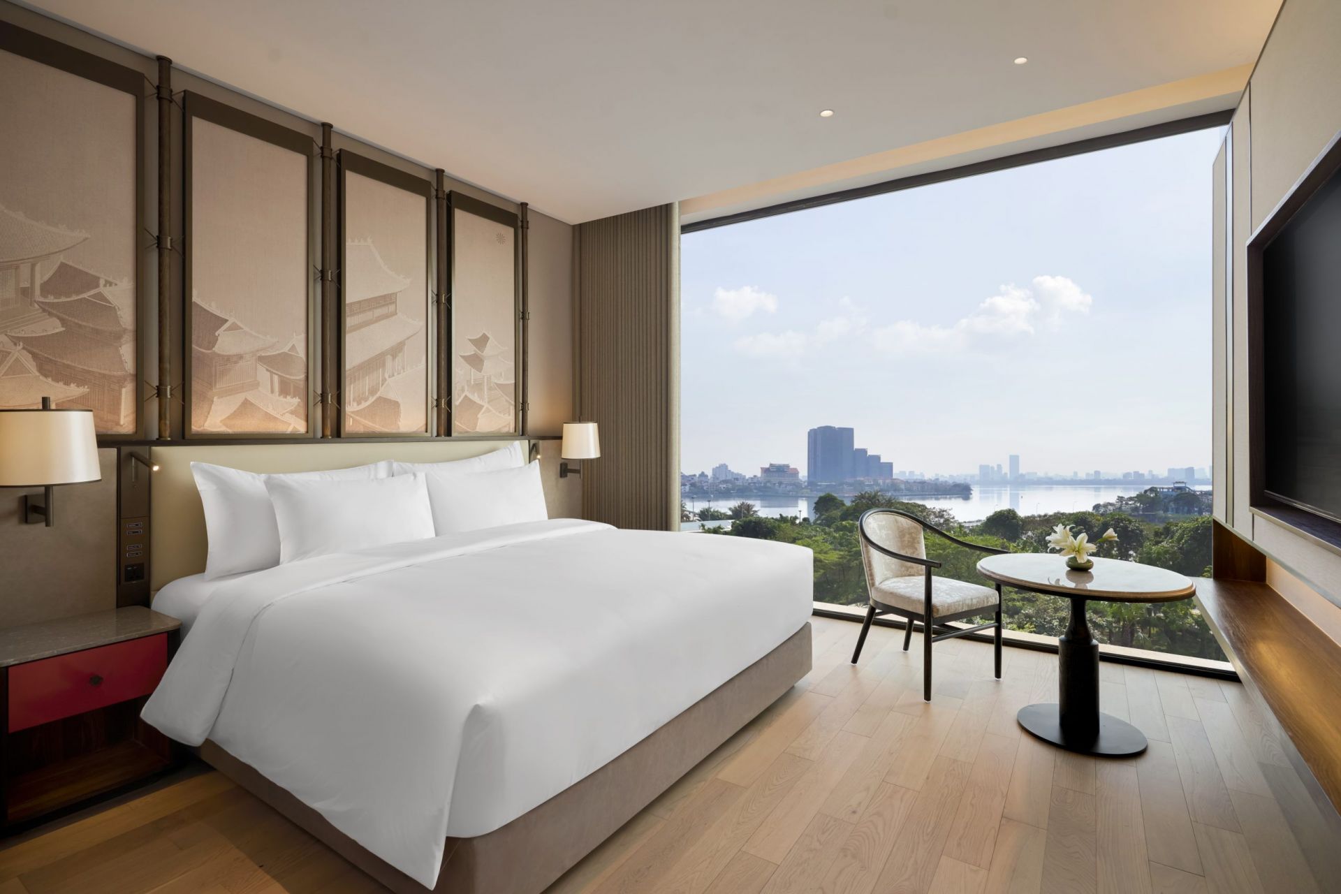 Dusit le palais tu hoa hanoi accommodation one bedroom suite one king cityview