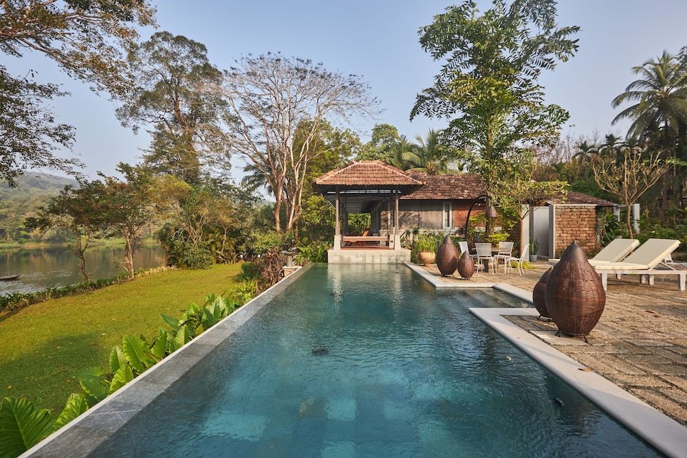Periyar River Lodge en Thattekad