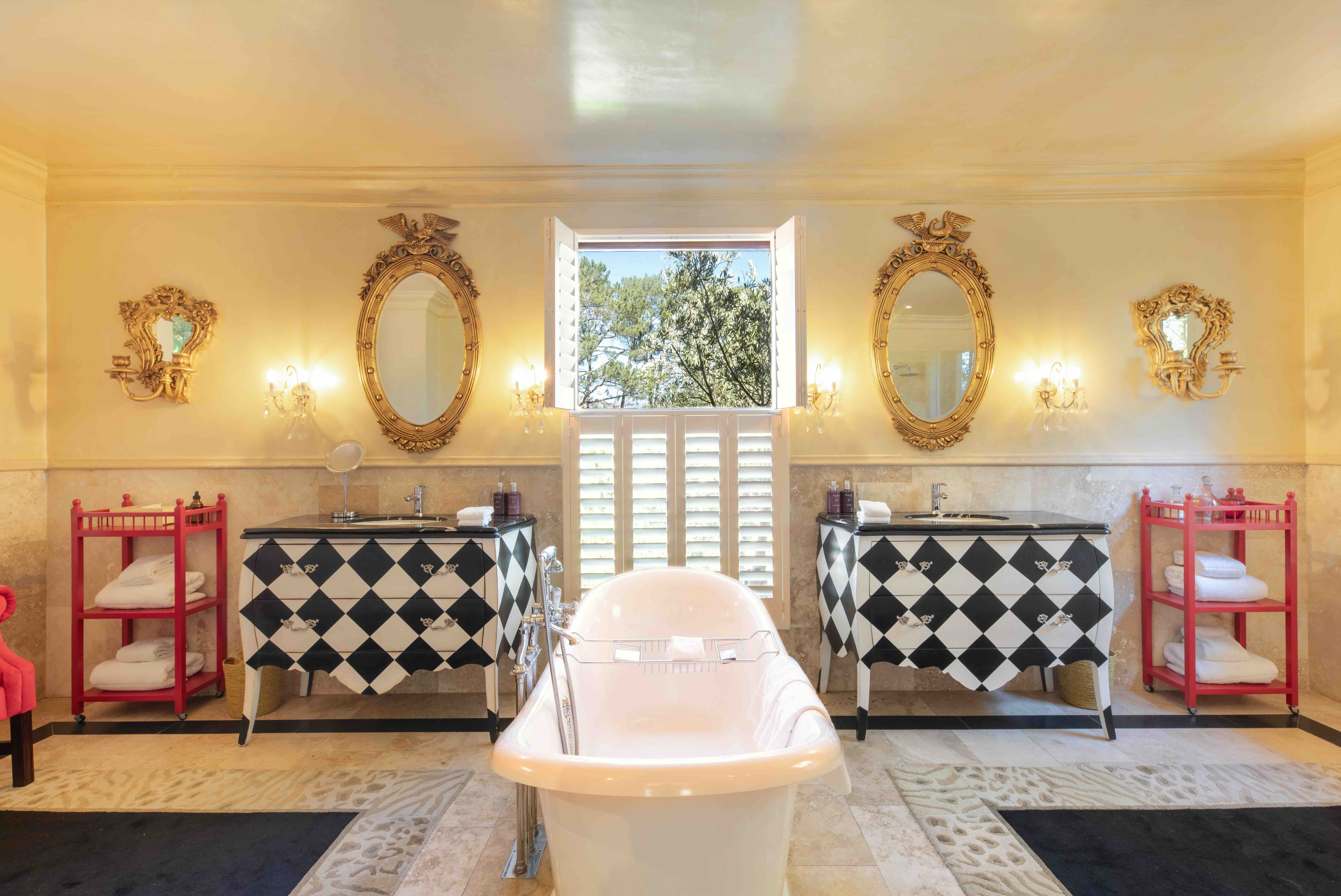 LR Vineyard Suite Two En Suite Downstairs   2
