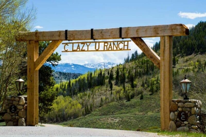 Entry Gate  e1638830898801