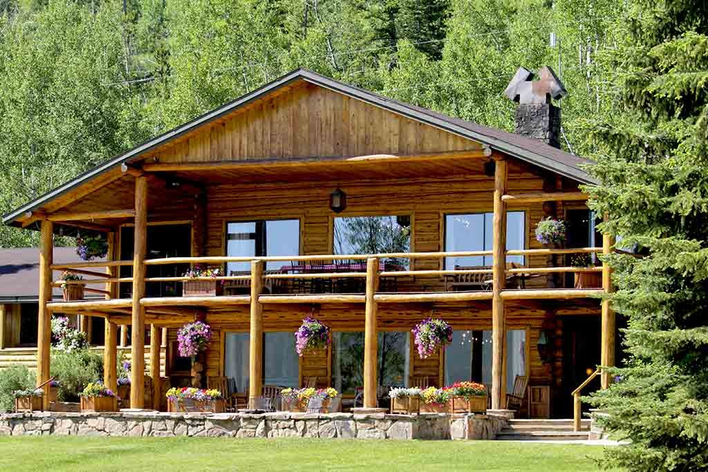 lodge in summer