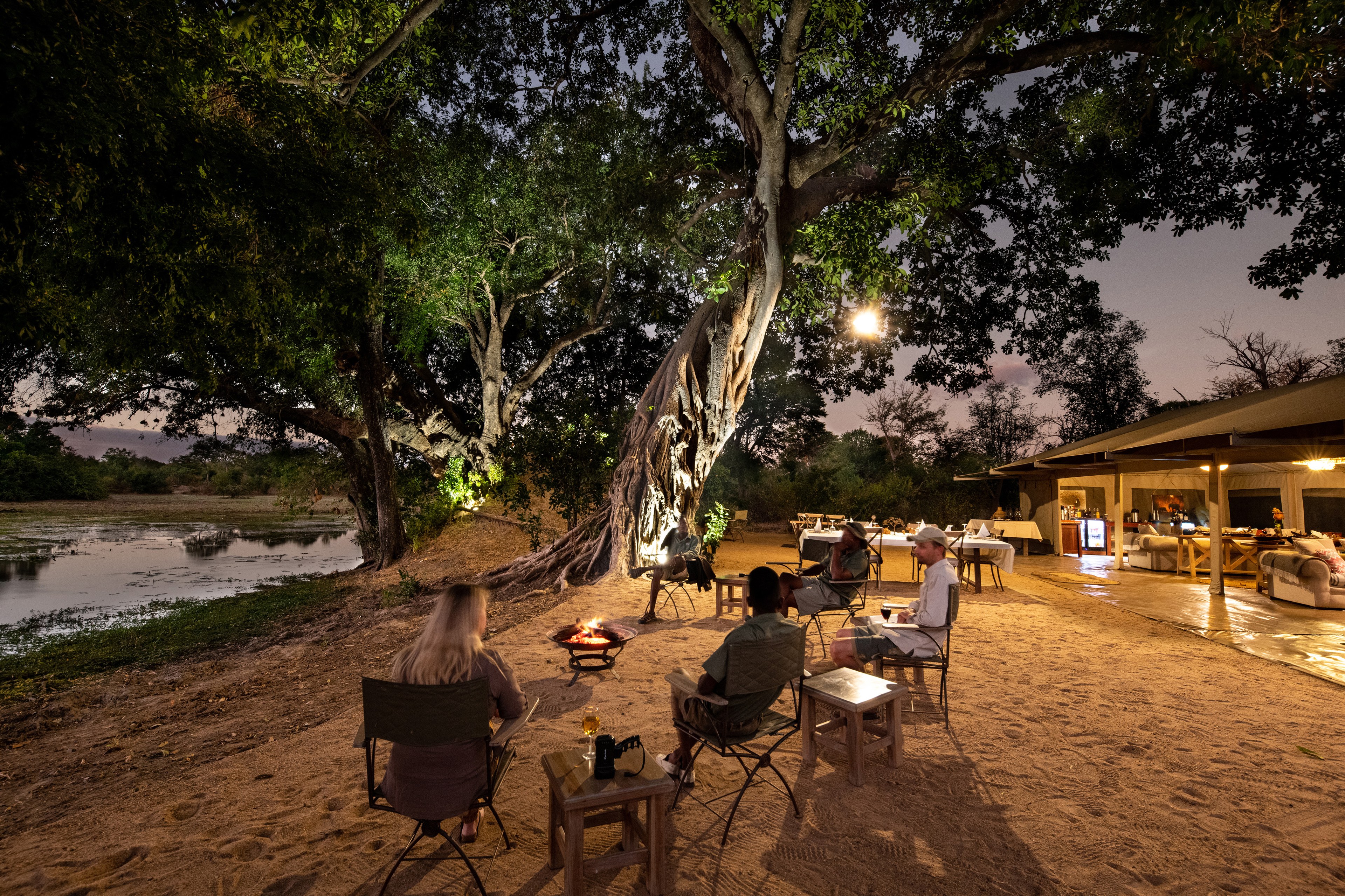 Ingwe Pan Camp, Mana Pools