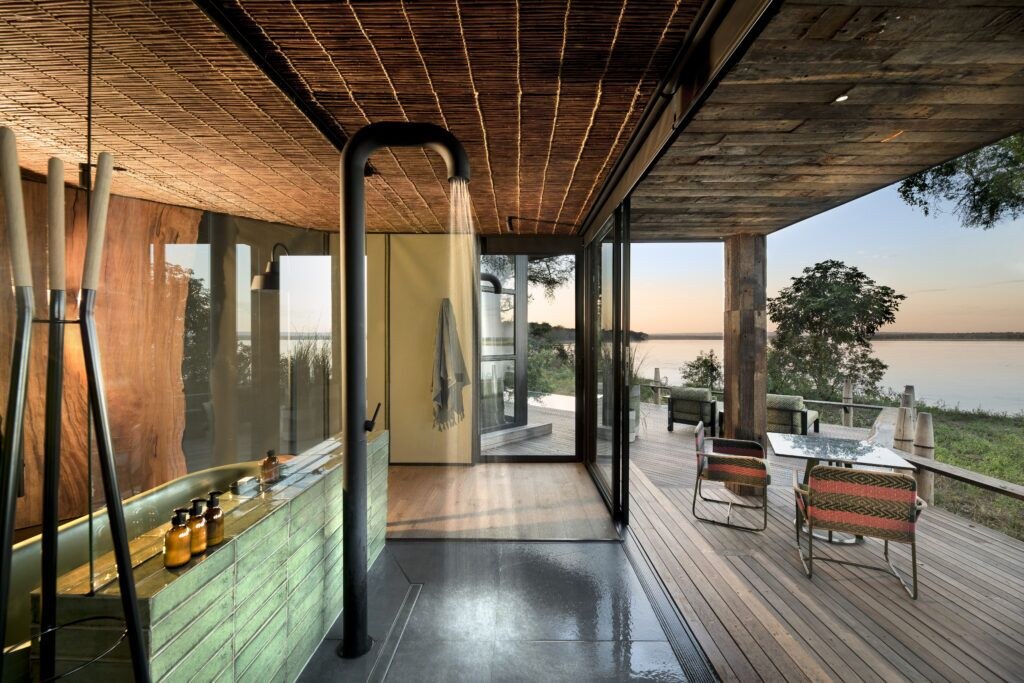 Lolebezi, Lower Zambezi