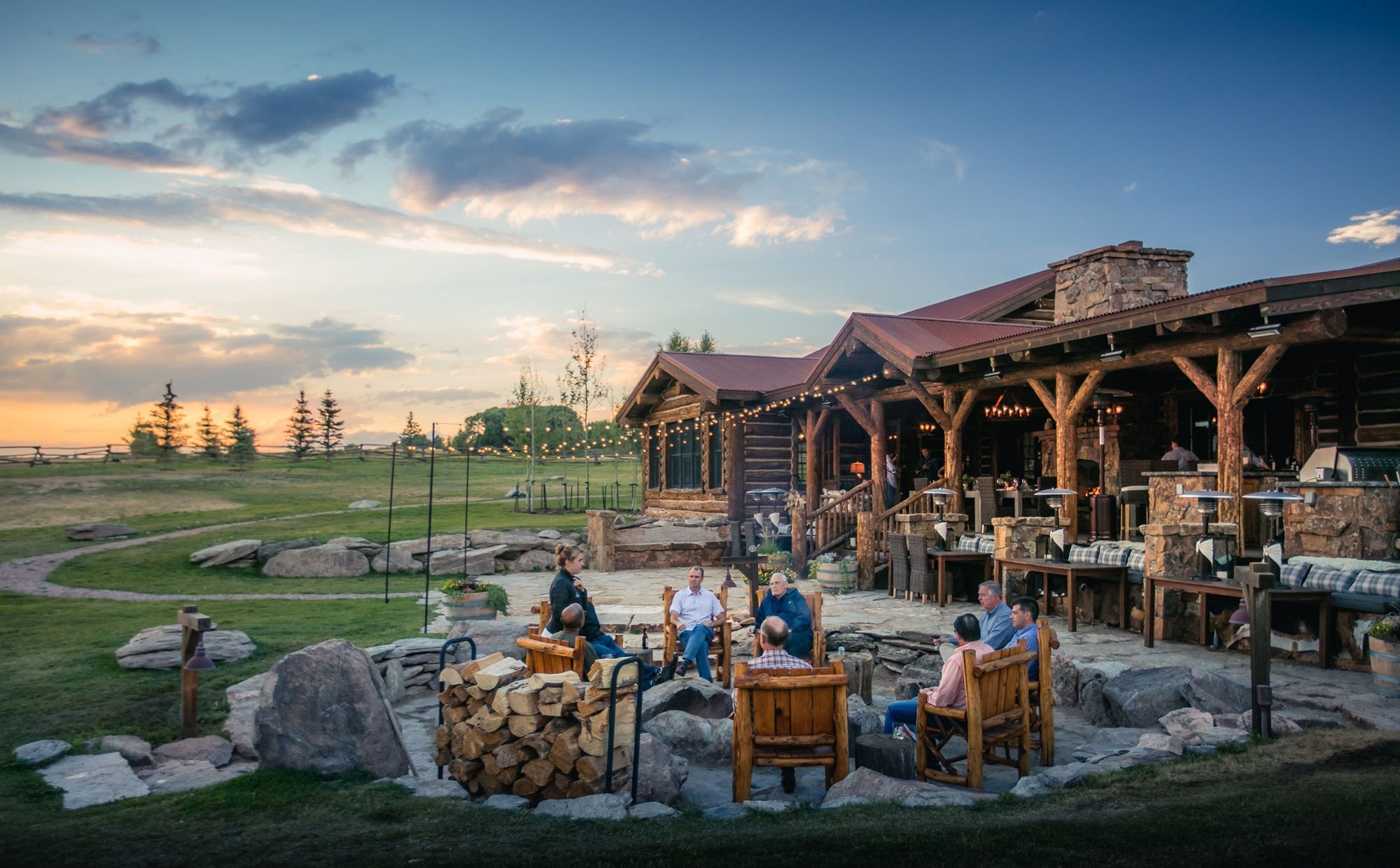 Magee Dining Lodge Firepit Group