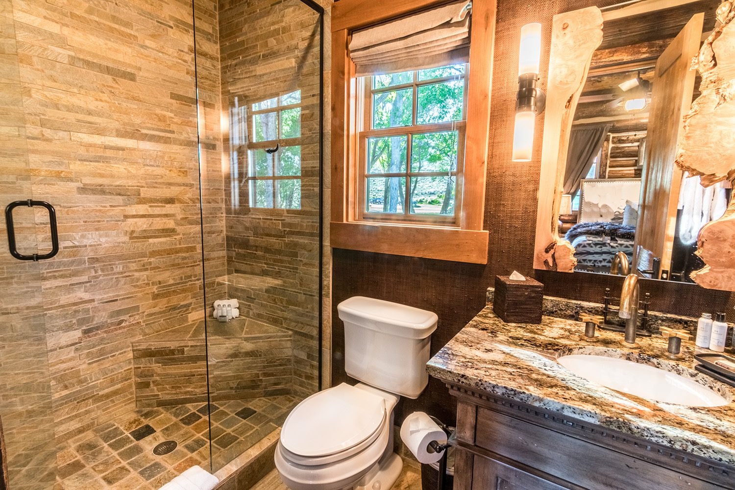 Burgess Cabin Suite Interior Bath