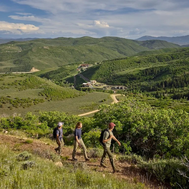 BSK Experiences Hiking  Fnl Home Experiences Summit Hike